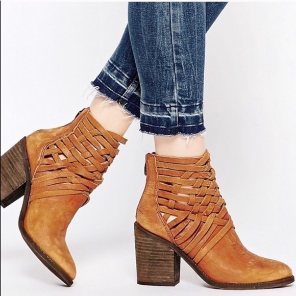 𝐅𝐑𝐄𝐄 𝐏𝐄𝐎𝐏𝐋𝐄 Boho Ankle Booties - Picture 15 of 15
